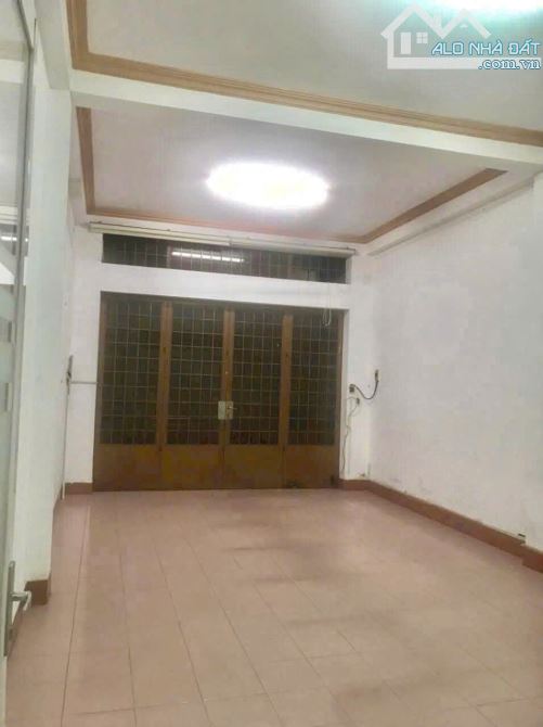 NT043 🆘 Cho thuê nhà 2 lầu 1 trệt mặt tiền kinh doanh đường đồng khởi gần bvdk đồng nai
