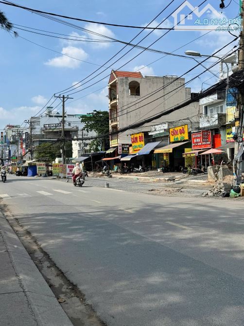 Bán nhà mặt tiền Dương Quảng Hàm gần Nguyễn Thái Sơn, Phan Văn Trị 100m2 (5x20) chỉ 23.6 t