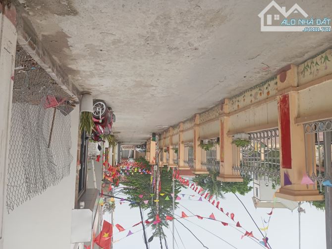 Bán đất Thượng Thụy 52m2 giá 5.3 tỷ ô tô vào nhà,thoáng vĩnh viễn.