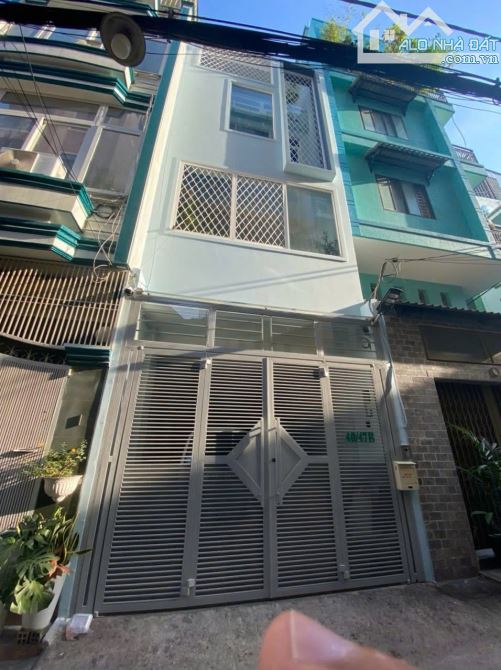 Bán nhà hẻm đẹp Nguyễn Giản Thanh, Q10 – Trệt 2 lầu ST, sổ hồng riêng – Giá 14.5 tỷ