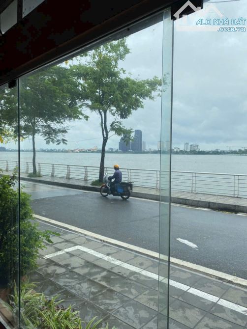 CỰC HIẾM !!! BÁN NHÀ TRÍCH SÀI 3 BƯỚC RA HỒ TÂY - 40M2 - 6 TẦNG - GARA Ô TÔ - 17.5 TỶ