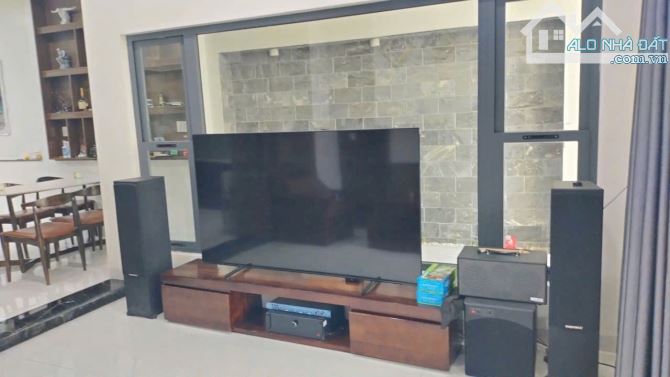🏘🏘NHÀ 2 TẦNG KIỆT OTO XUÂN DIỆU CÓ BỂ BƠI, PHƯỜNG TRƯỜNG AN, TP HUẾ