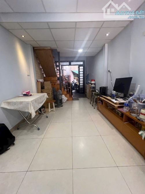 Bán nhà 44m2, Tân Bình, Trần Văn Quang, giá 3,65tỷ. Sổ hồng riêng. Trệt lửng, 2Pn.