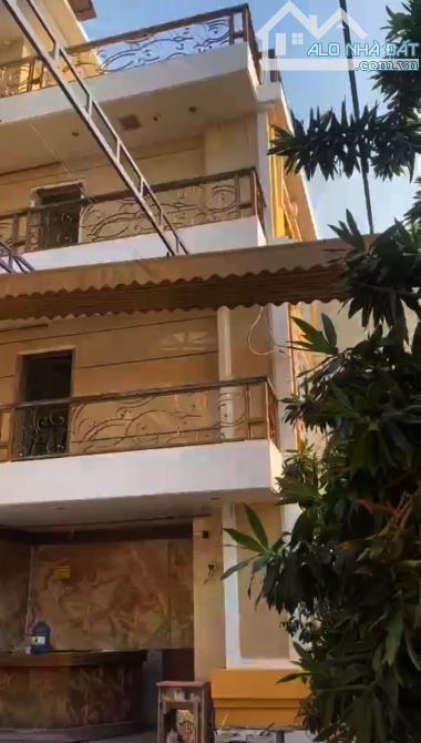 MẶT TIỀN THỤT ĐS8 LINH TRUNG THỦ ĐỨC