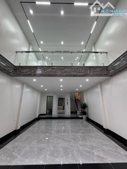 Đền Lừ- Phân Lô- Xây mới- Thang Máy- Gara ô tô- Kinh doanh Văn Phòng- 55m2- 7 tầng- 20 tỷ