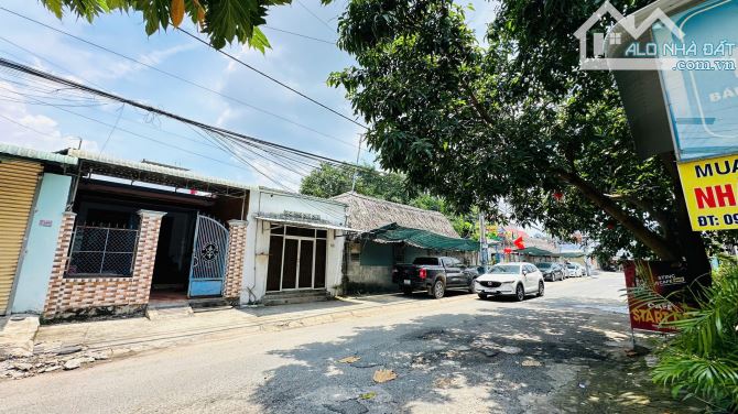 Nhà mặt tiền kinh doanh gần BigC GO, phường Đông Hòa, TP Dĩ An. 10,5 tỷ - 10