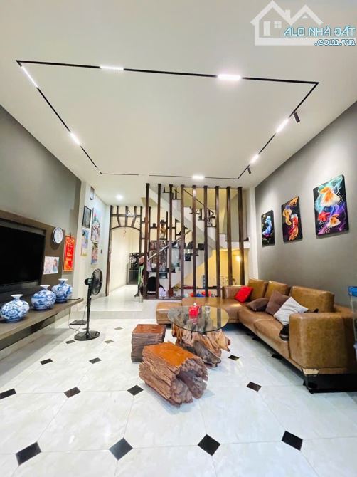Nhà 3 tầng đường THẠNH XUÂN 52, phường THANH XUÂN Q12 ,dt 66m2 (4,5mx15,5m) hẻm 5m. 💵 4,4 - 10
