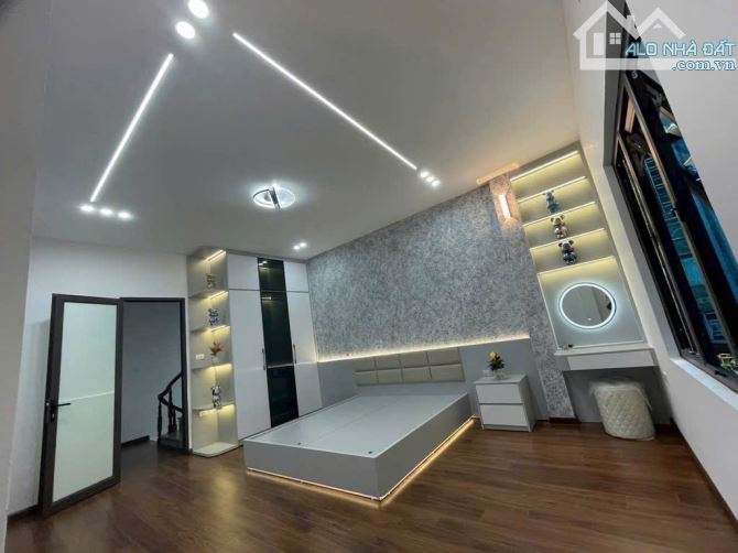 BÙI XƯƠNG TRẠCH 36m 6 TẦNG MT4,3m Ô Tô qua nhà  giá chỉ 8,3 tỷ - 11