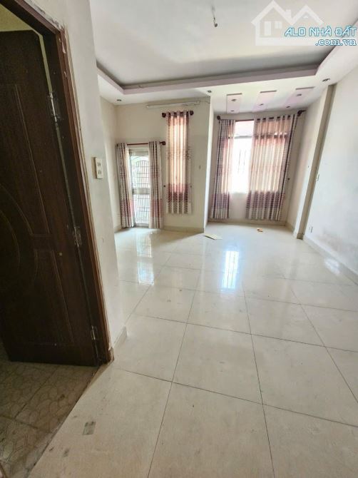 Nhà sân vườn gần ngã tư Chiêu Liêu, phường Tân Đông Hiệp, TP Dĩ An. 10 tỷ - 11