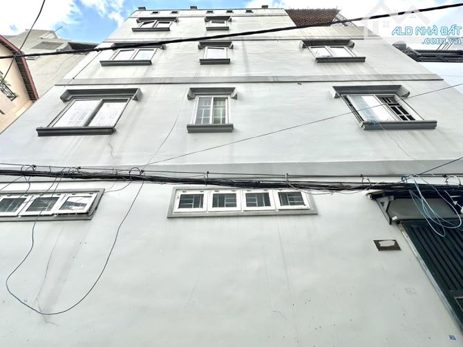 🏩 HXH NGAY NGUYỄN VĂN TRỖI P.11 PHÚ NHUẬN - 60M2 (4.3x14) A4 - 5 TẦNG CHỈ 11.X TỶ - 11