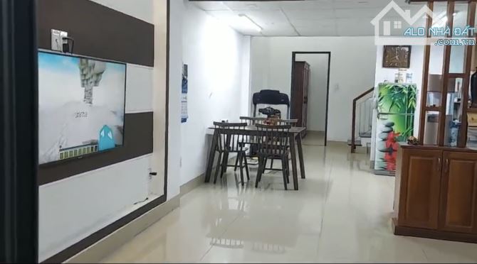 ✅NHÀ 2 TẦNG KIÊN CỐ, Ở NGAY - KIỆT 5M Ô TÔ - TRUNG TÂM VÔ VÀNG TIỆN ÍCH, LÂN CẬN SÂN BAY. - 1