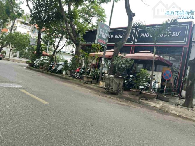 Siêu Phẩm _ Đất _ Linh Đàm _ 140m2 _ Lô góc ¬_ MT 20m _ ô tô tránh _ vỉa hè _ kinh doanh - 1