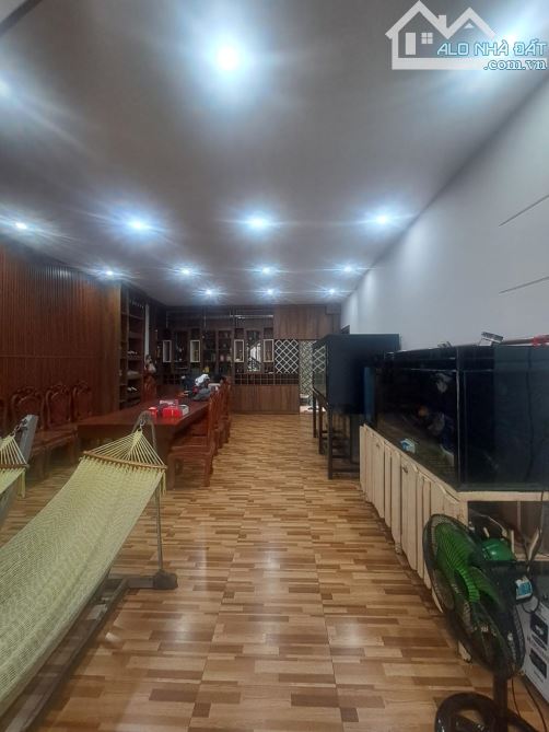 Bán Biệt Thự 3 tầng đường VÕ THỊ THỪA, phường AN PHÚ ĐÔNG, Q12,dt 231m² (10,4x22). Hẻm 8m - 1