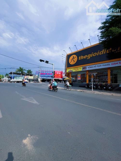 Bán lô đất 261m2 mặt tiền đường Nguyễn Hoàng Gần KCN Bầu Xéo Sông Trầu Trảng Bom - 1
