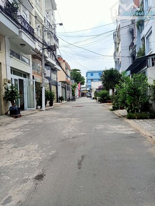Cần bán căn nhà cấp 4, DT 9,8 x 31m, hẻm 10m đường số 3, P.An Khánh, Thủ Đức. Giá 43 tỷ - 1