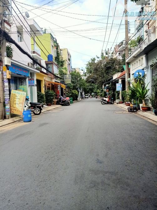 Hạ sát giá đầu tư, bán nhà cấp 4 (9,8m x 26m) đường Trường Chinh, P13, Tân Bình --- 34 tỷ - 1