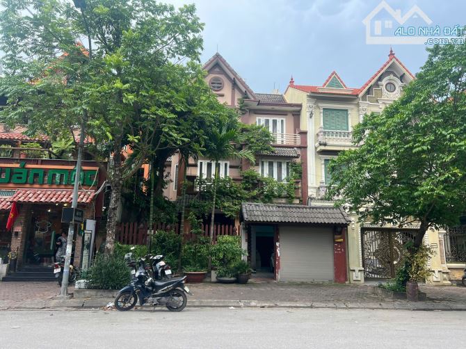 BÁN BIỆT THỰ VĂN QUÁN  HÀ ĐÔNG – GẦN HỒ, MẶT TIỀN KHỦNG – ĐƯỜNG 20M TRƯỚC NHÀ - 1