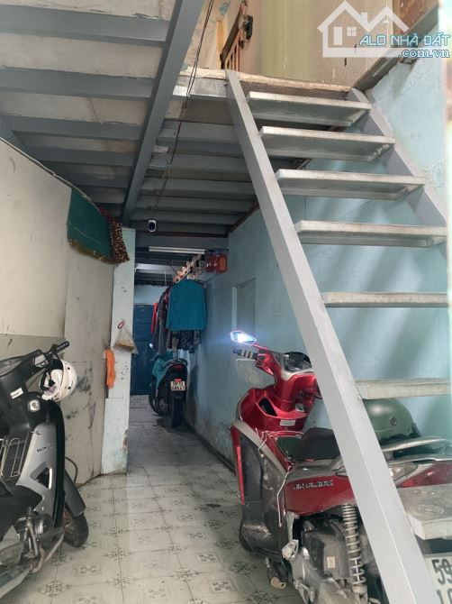 BÁN DÃY NHÀ TRỌ TÔN ĐẢN P.15 Q. 4 DT: 8*22M (174M2) CHỈ 7 TỶ 6 - 1