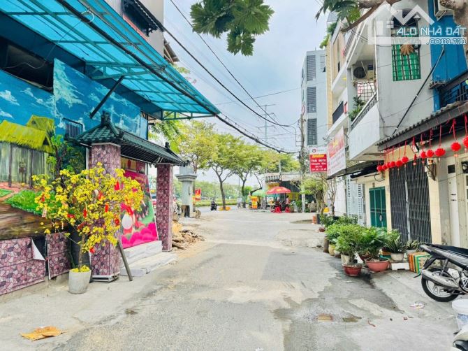 🏡🌹 HOT- LÔ ĐẤT ĐẸP- SÁT MẶT TIỀN PHẠM VĂN ĐỒNG 84M2 HẺM XE TĂNG THÔNG TỨ TUNG CHỈ 7.3 TỶ - 1
