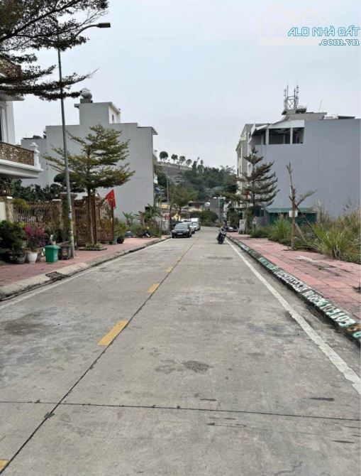 CẦN BÁN GẤP Ô ĐẤT ĐỒI NGÂN HÀNG - GIÁ GIẢM KỊCH SÀN - 1