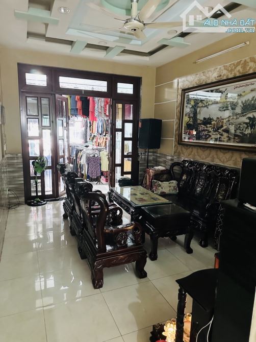 NHÀ MẶT TIỀN LÊ THỊ RIÊNG. 80m2(3 Tầng)KD Đỉnh. Ngay ngã tư. Chỉ 9tỷ99 TL - 1