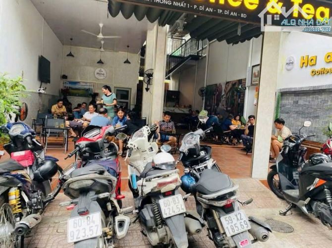 Bán Nhà Mặt Tiền 4x37.5 Dĩ An Đang Kinh Doanh Quán Cafe - 1
