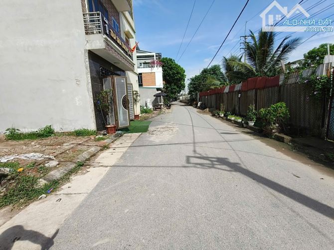 Bán gấp 92m Đông Hội, hàng xóm Vin, chân cầu Tứ Liên, Đường 4,5m, nở hậu, giá đầu tư - 1