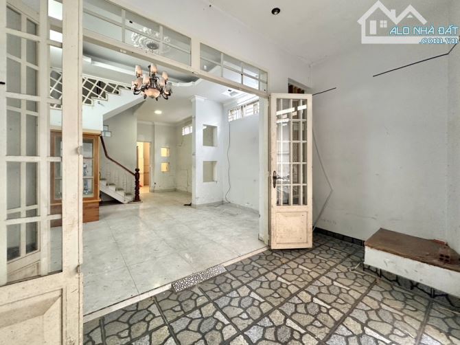 🏩 HXH NGAY NGUYỄN VĂN TRỖI P.11 PHÚ NHUẬN - 60M2 (4.3x14) A4 - 5 TẦNG CHỈ 11.X TỶ - 13