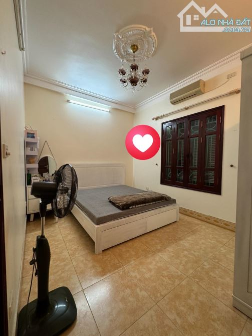 Nhà đẹp ở luôn Thái thịnh Đống Đa. Sổ vuông 52m, 5 tầng MT4m3 Giá 25 tỷ Ngõ ô tô tránh - 2