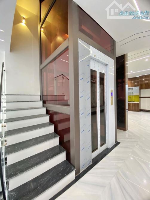 Bán Nhà Ngô Gia Tự 100m2-Mt 6m-hơn 16 tỷ-PHÂN LÔ-Ô TÔ TRÁNH-THANG MÁY-DÂN XÂY-FULL NỘI THẤ - 2