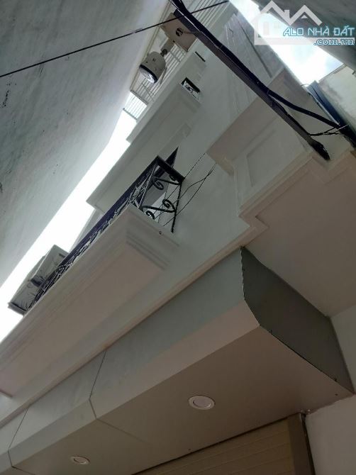 Bán nhà Lai Xá dân xây 36m2 MT 4m 5 tầng gần trường học vài bước chân ra QL 32 giá 4 tỷ 9 - 2