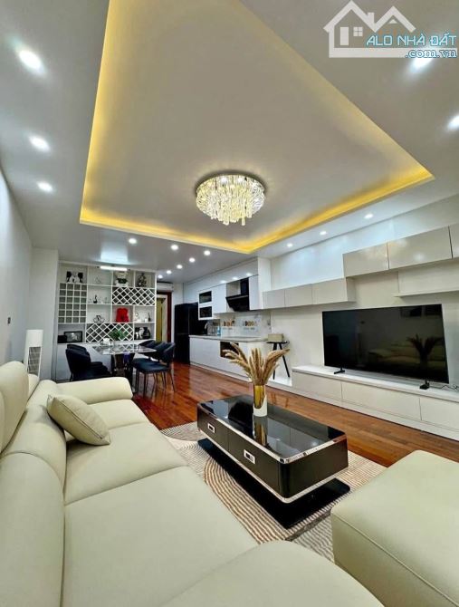 Cực hiếm - Hơn 10 tỷ - Nhà dân xây Phố Trường Lâm- 53m thang máy, ô tô đỗ cửa, vào nhà , m - 2