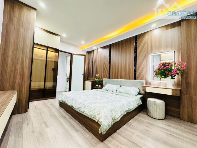 NHÀ ĐẸP NGHĨA TÂN - CẤU GIẤY - DT55M2 - Ô TÔ - CHỈ 11 TỶ - 1