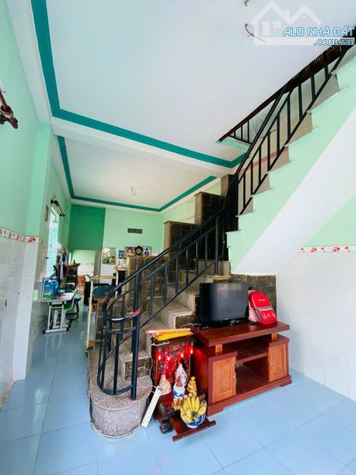 Nhà phố gần vòng xoay An Phú, phường Tân Bình TP Dĩ An. 2,7 tỷ - 2