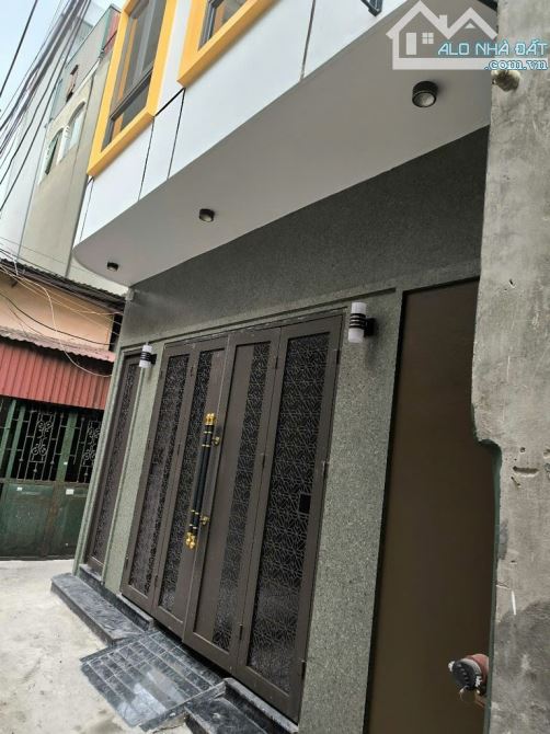 BÁN NHÀ TU HOÀNG – LÔ GÓC - 13 PHÒNG, THANG MÁY, FULL NỘI THẤT – THU 60 TR/TH - 2