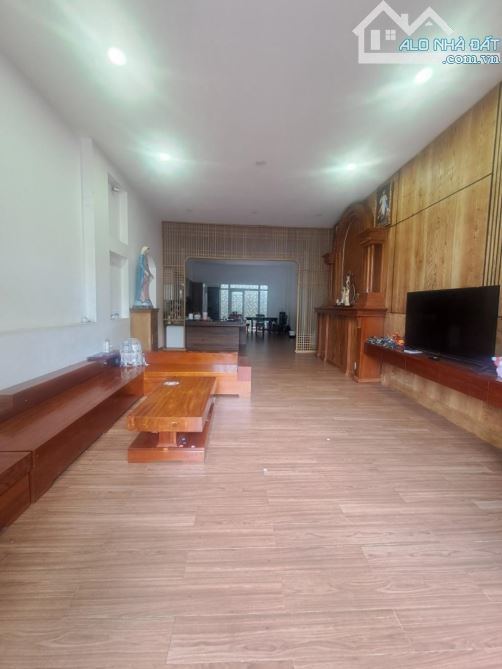 Bán Biệt Thự 3 tầng đường VÕ THỊ THỪA, phường AN PHÚ ĐÔNG, Q12,dt 231m² (10,4x22). Hẻm 8m - 2