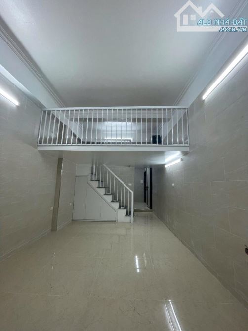 Bán tập thể Nguyễn Chí Thanh - Ban Cơ Yếu Chính Phủ, 70m2 tầng 1 ở ngay, nhỉnh 4 tỷ - 2