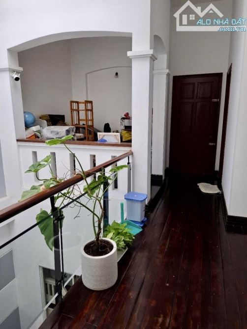GIẢM 3Tỷ, Biệt Thự ĐẸP đường Hoàng Hoa Thám (7.5 x 21) đường 6m thông, giá chỉ 26.5tỷ - 2