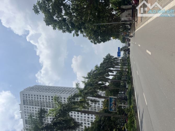 Bán đất DV kđt Dương Nội phân lô vỉa hè - Cạnh Aeon Mall~200m - 50m2 - 10.x tỷ - 2