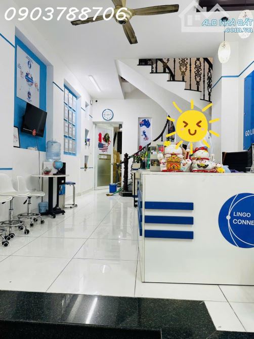 Nhà bán Q1 – Vị trí đắc địa – Sổ hồng vuông – 5PN – DT 76m2.Gía tốt khu vực - 2