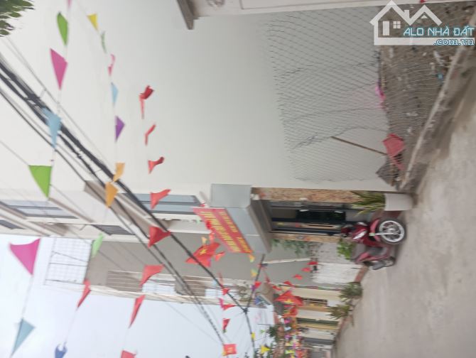 Bán đất Thượng Thụy 52m2 giá 5.3 tỷ ô tô vào nhà,thoáng vĩnh viễn. - 2