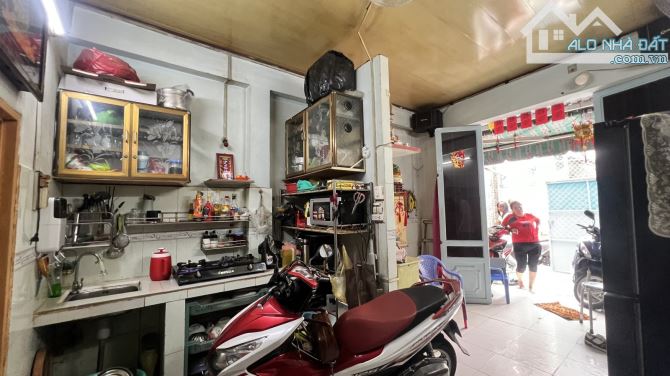 Bán Nhà Bình Thới, Lê Thị Bạch Cát Q11, 35M2, 2 Tầng, Sát Hẻm Ô tô, chỉ 3.5 tỷ - 2