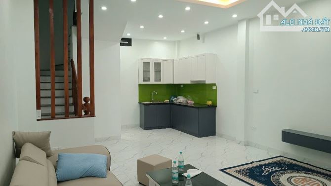 BÁN NHÀ QUANG TIẾN NAM TỪ LIÊM 40m 6,2 TỶ 4 TẦNG MT 4m. NGÕ THÔNG RỘNG, TIỆN ÍCH ĐỦ ĐƯỜNG. - 2