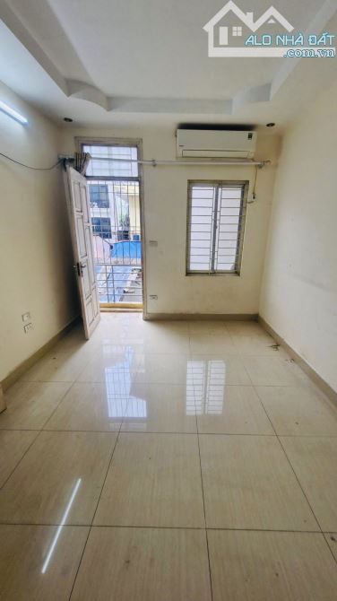 Nhà đẹp Trương Định, Hoàng Mai - 47m², 5.5m MT rộng , sổ đỏ nở hậu, giá 8.55 tỷ - 2