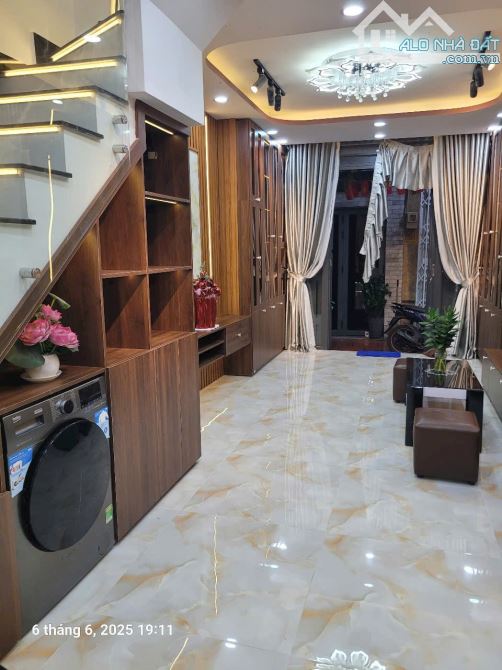 Nhà mới đẹp sát mặt tiền p16 gò vấp chỉ hơn 4 đồng - 2
