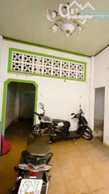 💥QUẬN 4 - NHÀ CŨ NÁT CẦN MẠNH THƯỜNG QUÂN CHỈNH TRANG THÀNH HOA HẬU - 53M2 - NHỈNH 3 TỶ - 3