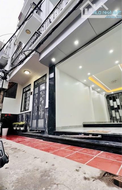 -Liên Mạc- Bắc Từ Liêm- Hà Nội. -Diện tích: 33,5m2 zia 6 tỷ - 3