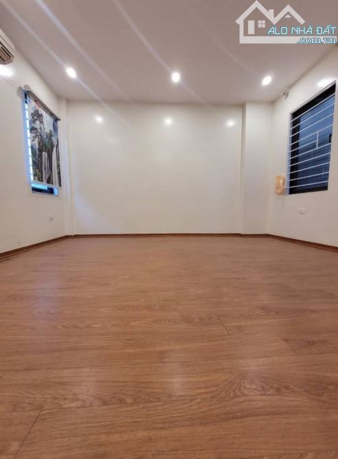 RẺ NHẤT LONG BIÊN🔹🔹 BÁN NHÀ PHÚC LỢI – FULL NỘI THẤT – GẦN OTO TRÁNH💸 NHỈNH 4 TỈ - 3