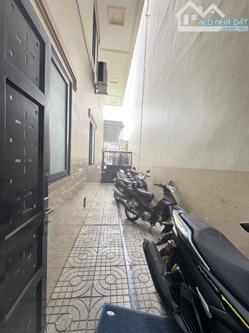 Căn Hộ Dịch Vụ 5 Tầng + 15 phòng, ngay sát Chợ Thủ Đức. (6 x 23) Thu nhập 65 triệu/tháng - 3