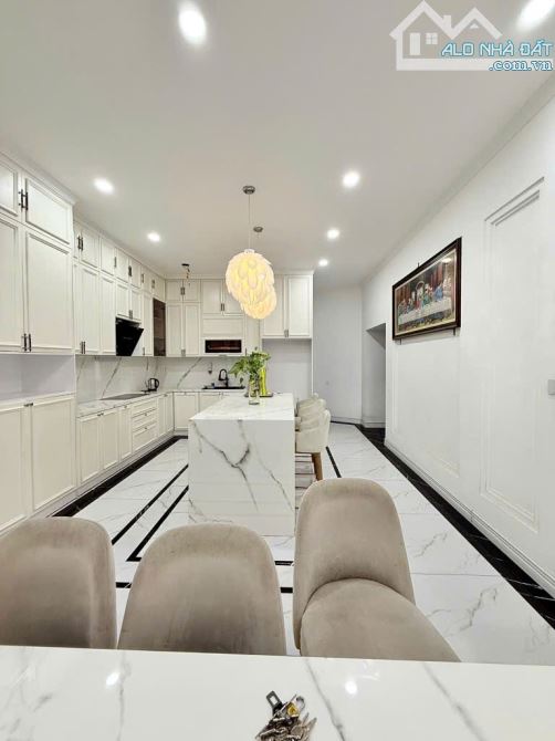 Bán Nhà 4 tầng đường VÕ THỊ LIỄU,phường AN PHÚ ĐÔNG,Q12,dt 110m²(13,5mx10m). Hẻm 12m - 3